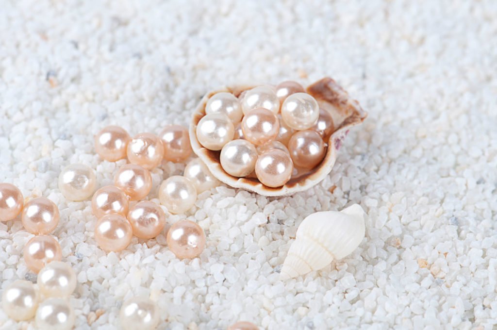 Perlen in einer Muschel